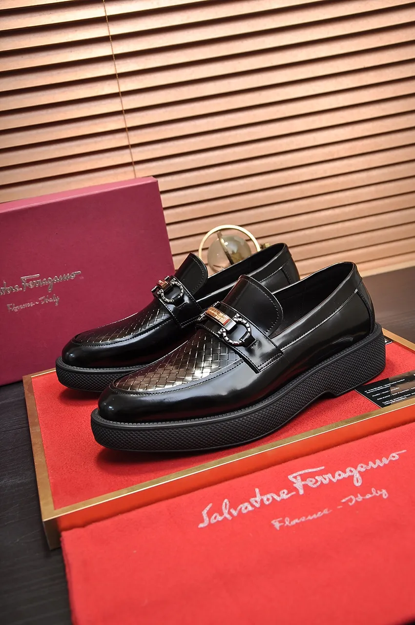 Men's shoes 💰720💶 [Ferragamo/Ferragamo] The latest model in the counter. Original imported open-sided high-quality cowhide hand-woven + imported 🐂 cowhide + original luxury metal buckle + original combination outsole. Comparison without pressure 38--45 (45 custom-made)